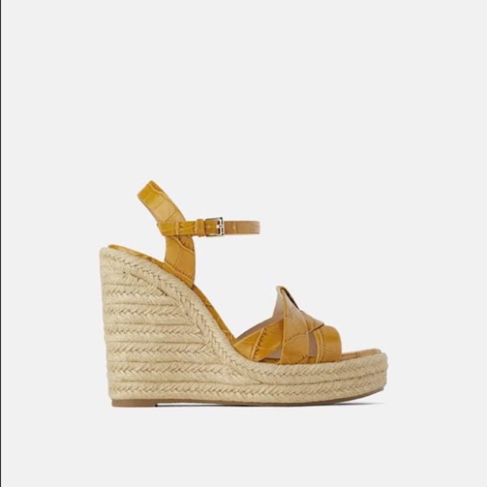 ZARA ANIMAL PRINT EMBOSSED FAUX VEGAN LEATHER WEDGES NEW WITH TAGS US7.5 MUSTARD
